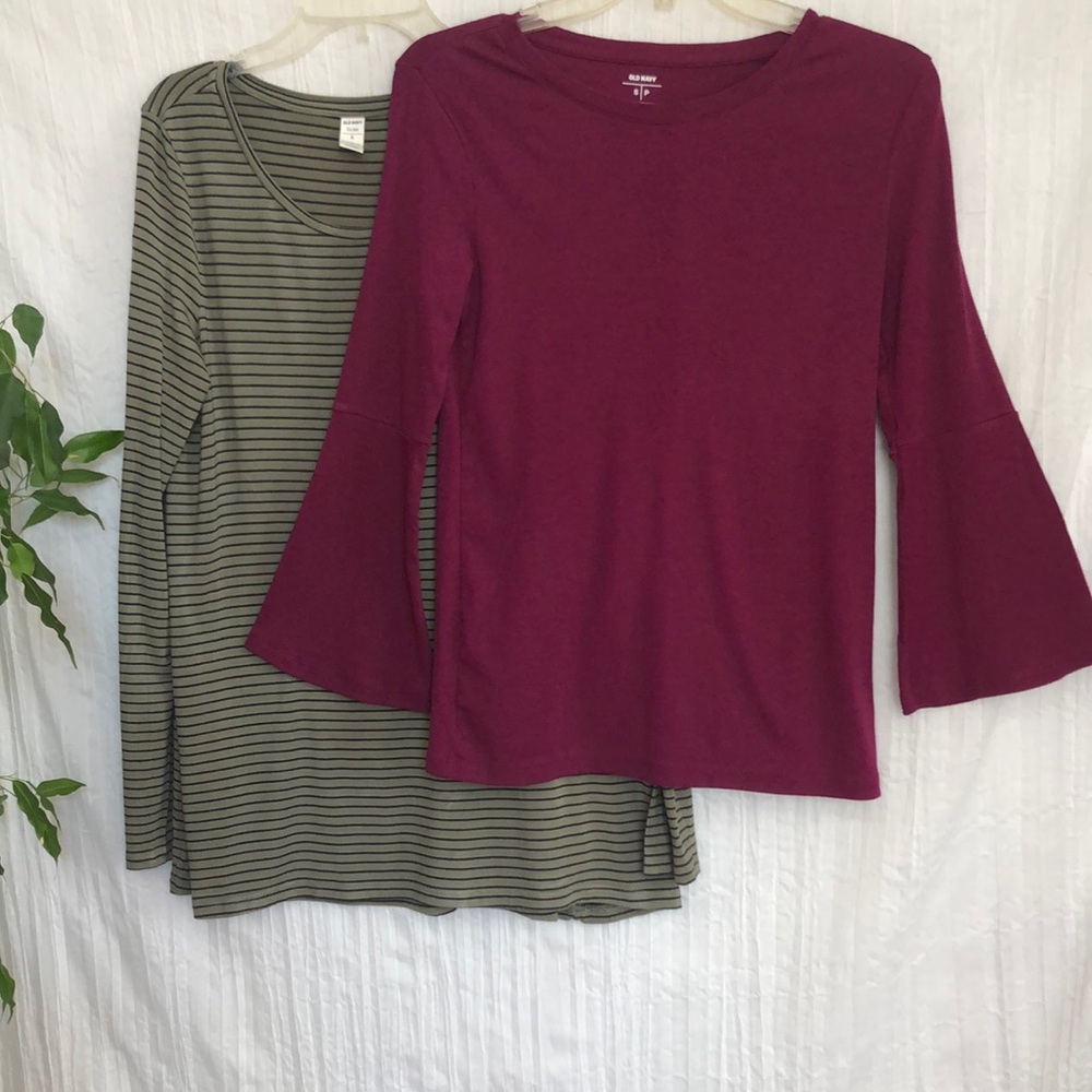 OLD NAVY SZ S 2 casual tops oversized striped gray & black & pink w/bell…